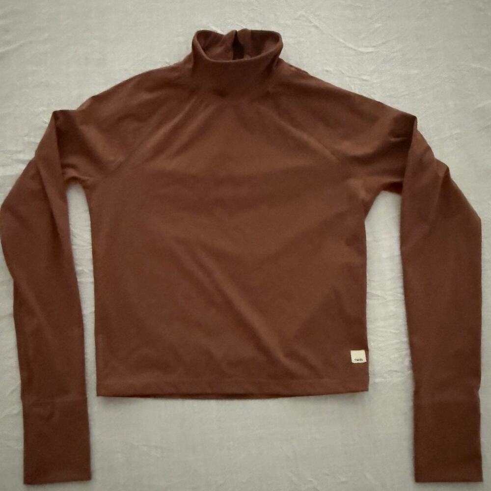 Vuori | Women's Rust Brown Marine Mock Neck Athletic Rashguard Top Shirt| Medium